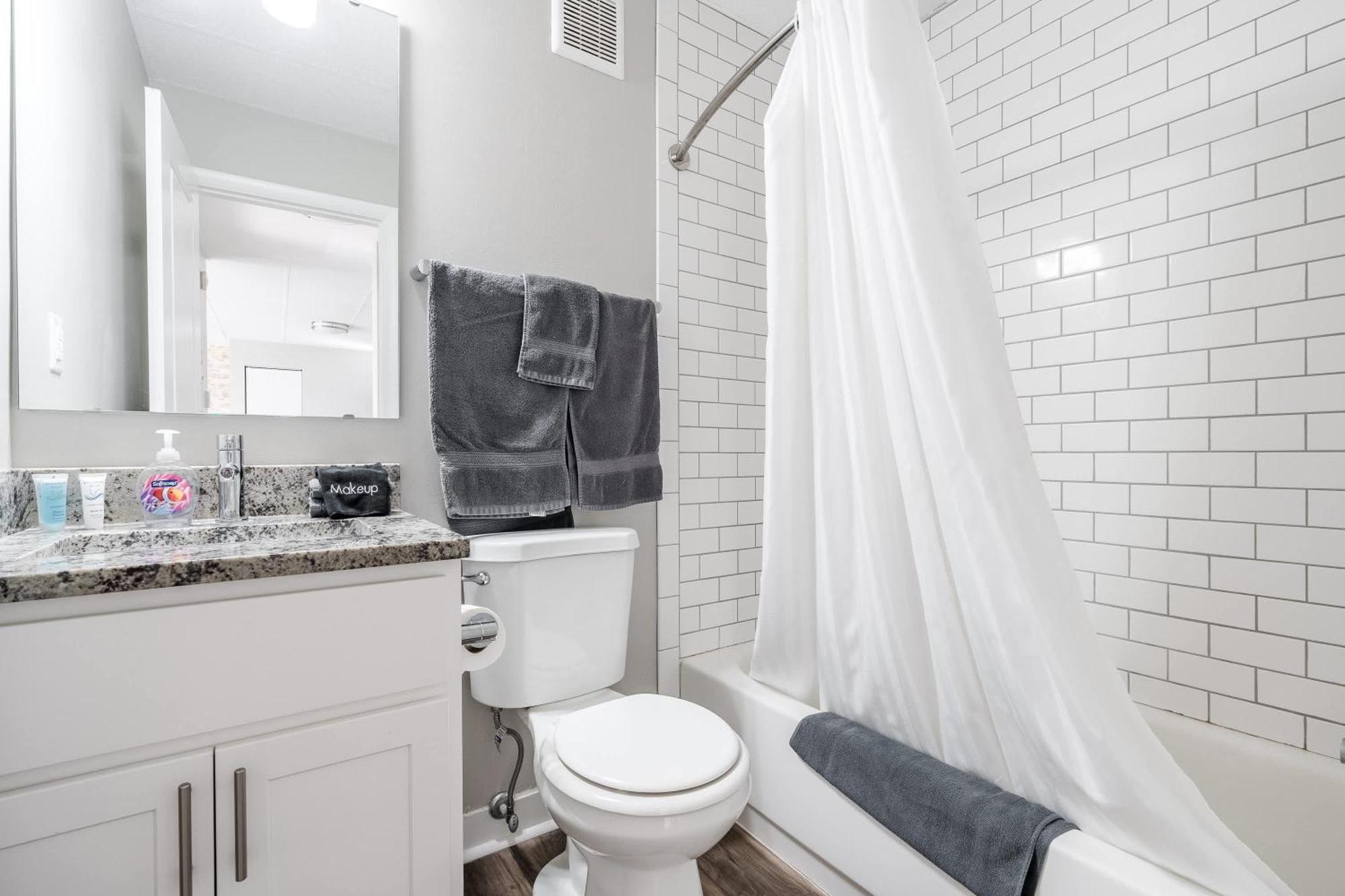 Modern Mass Ave 1Br Apartment With Kitchen Indianapolis Kültér fotó